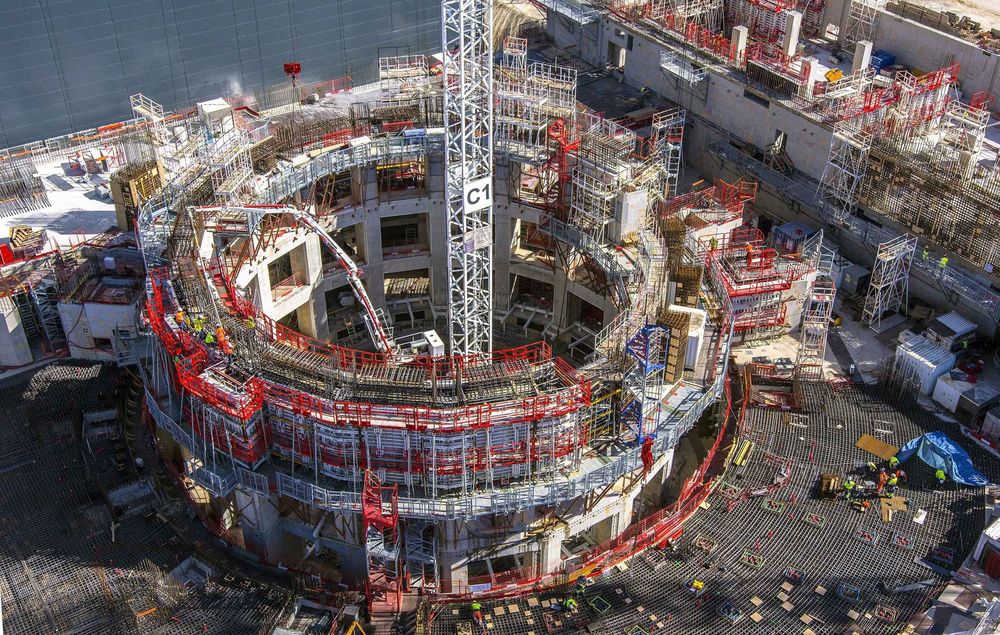Строящийся термоядерный реактор ITER