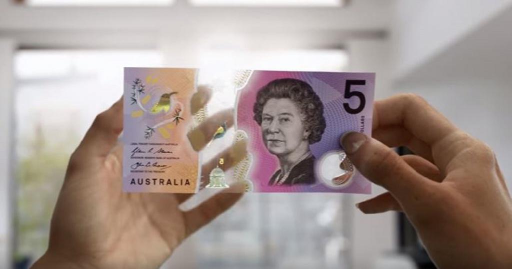 Пластиковая банкнота Австралии