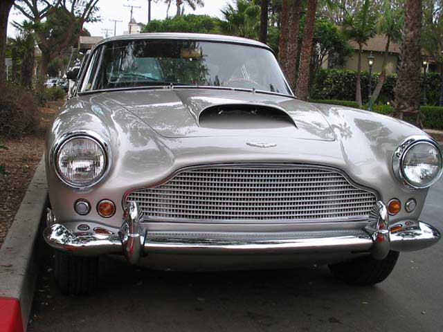 Экстерьер Aston Martin DB5