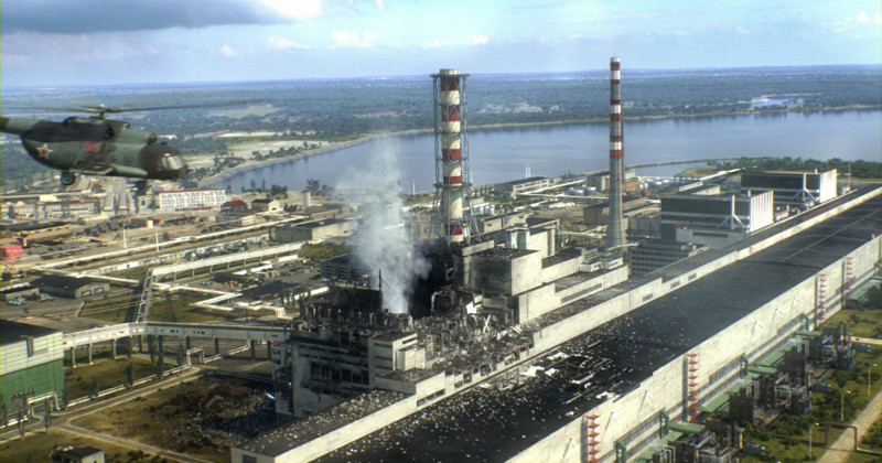 Разрушенный энергоблок чернобыльской АЭС