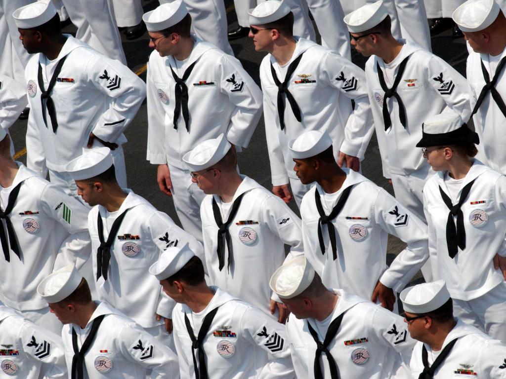 Служащие в ВМС