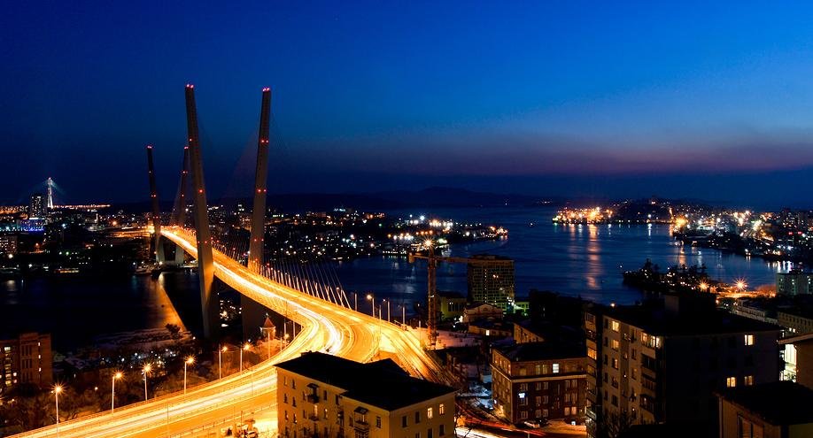 Город Владивосток ночью