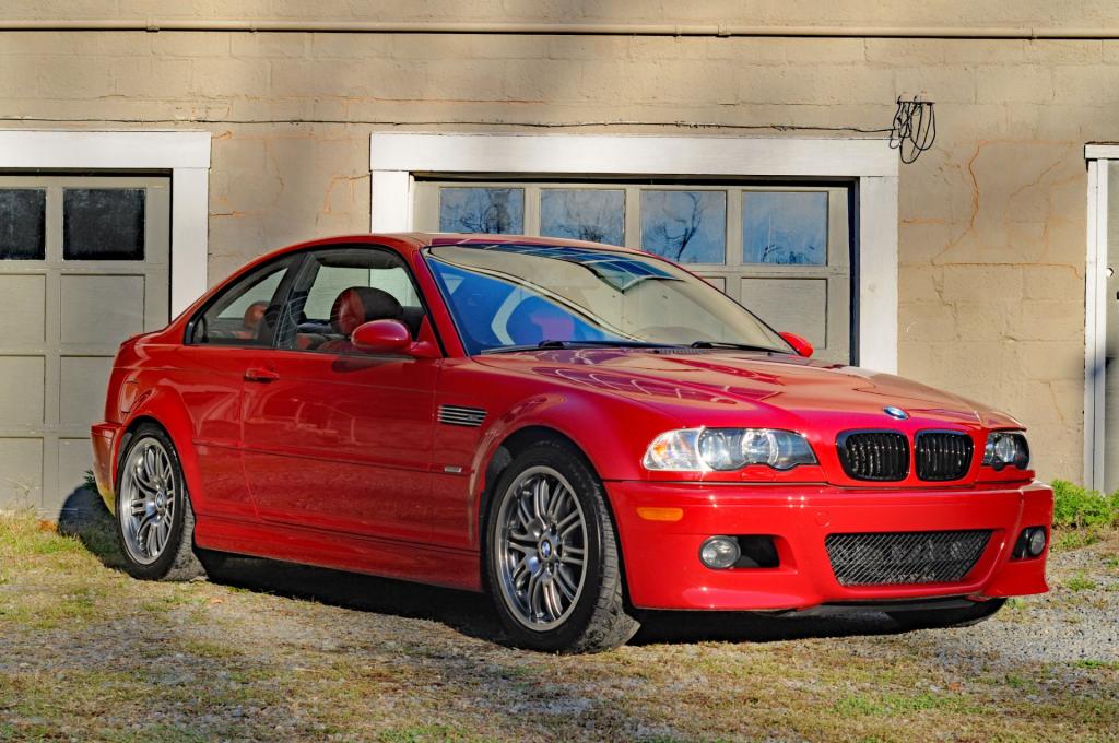 авто BMW M3 GTR