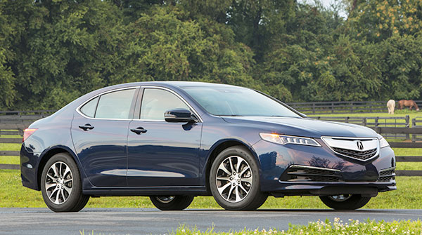 Acura TLX сбоку