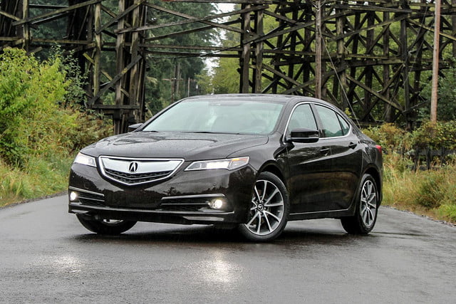 Acura TLX перед