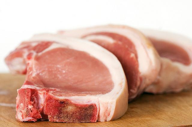Свинина на косточке в духовке