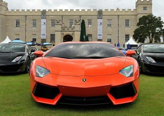 Ламборгини Aventador j 2012