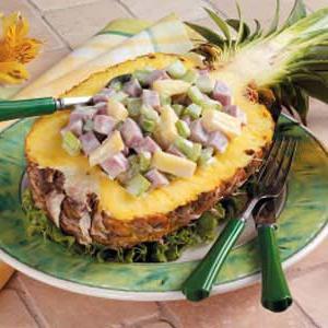 салат с шампиньонами и ананасами