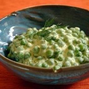 простой салат с зеленым горошком