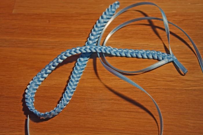 Плетение браслетов из ленточек