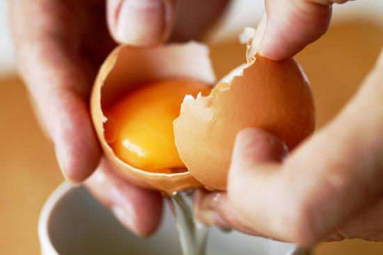 Сколько ккал в яйце