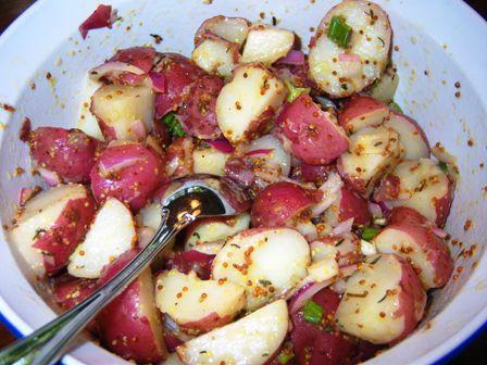 Салат французский с картофелем