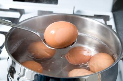 как приготовить яйца всмятку