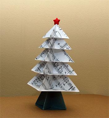 елка из модулей оригами 