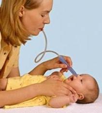 как промыть нос ребенку физраствором