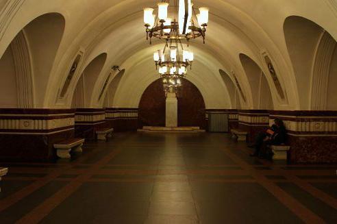 во сколько в москве открывается метро 
