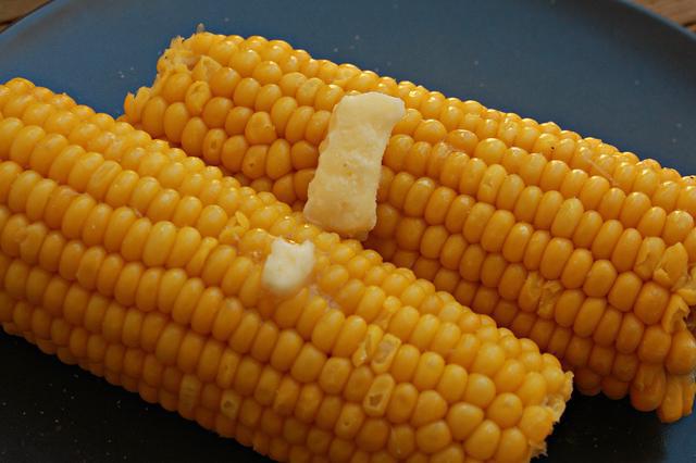 как варить кукурузу в кастрюле