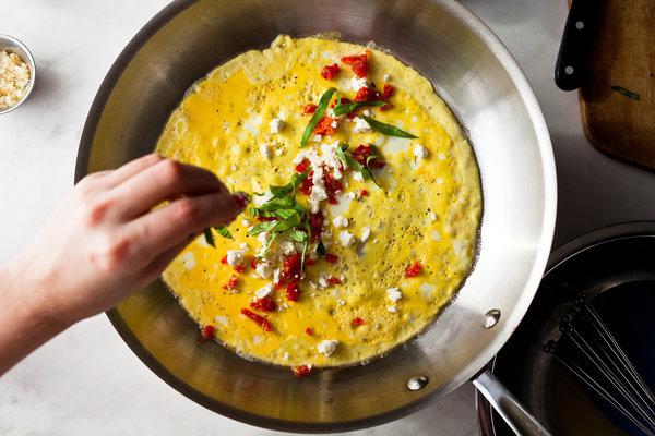 как приготовить омлет с помидорами