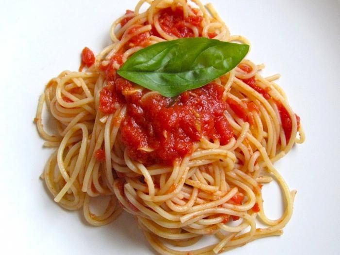 Самый вкусный томатный соус для спагетти: готовим вместе! :: SYL