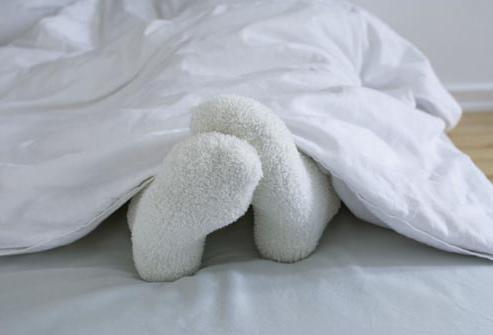 Холодные ноги даже под одеялом у беременных. Холодные руки: причины и лечение. Мерзнут ноги: причины