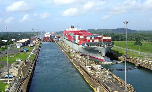 год открытия Панамского канала