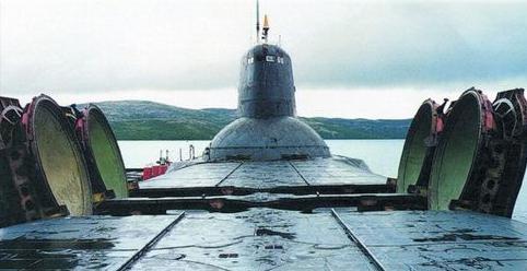 самая большая атомная подводная лодка 