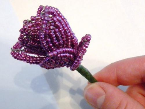 плетение цветков из бисера