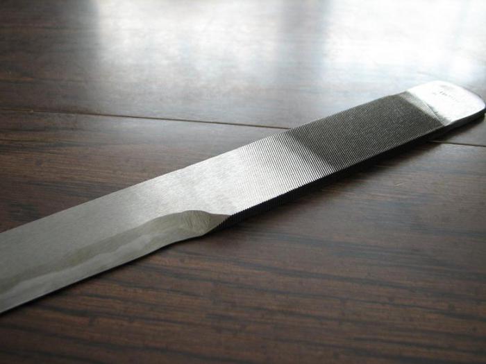 нож из напильника