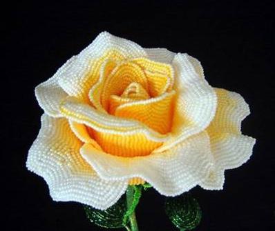 Роза из бисера на проволочной основе. Мастер-класс: розы из бисера. Как сделать розу из бисера