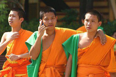 как стать буддийским монахом