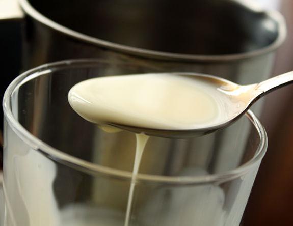 Что можно сделать из кислого молока? 