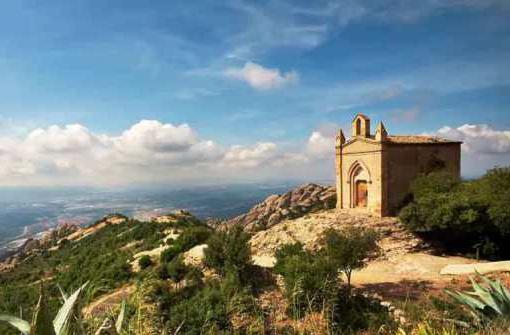 монастырь на горе монтсеррат в испании
