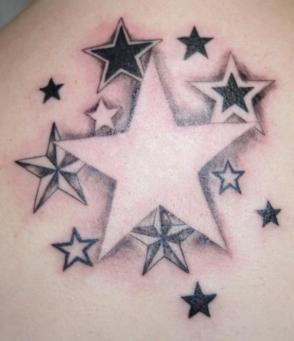 Татуировки в виде звезд
