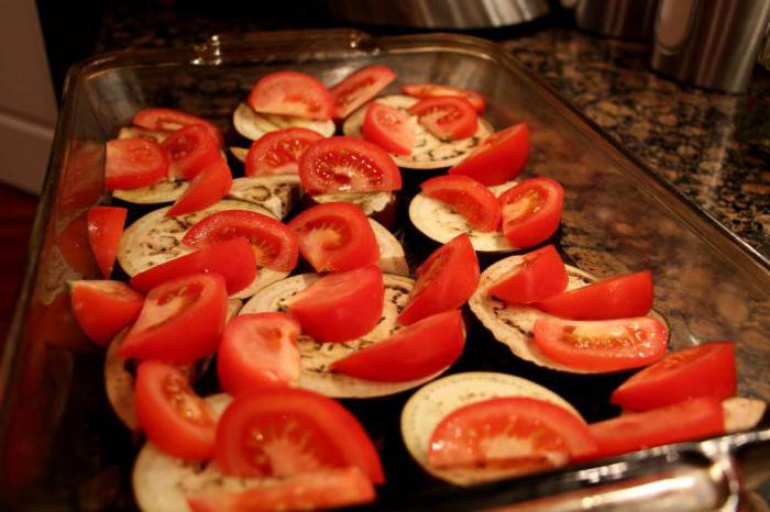 баклажаны в духовке с помидорами и сыром в фольге