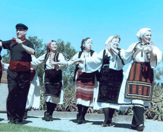 греческий танец сиртаки