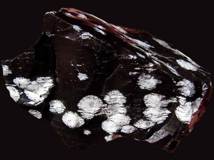 Вулканический камень - обсидиан