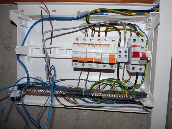 разводка электропроводки в квартире схема