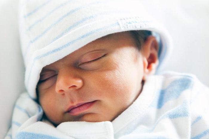 Когда приходит молоко после родов, как правильно расцедить грудь? На какой день обычно приходит молоко после родов