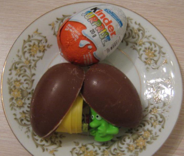 Шоколадное яйцо с сюрпризом FERRERO Kinder Surprise MARVEL SUPERHEROES series 2022