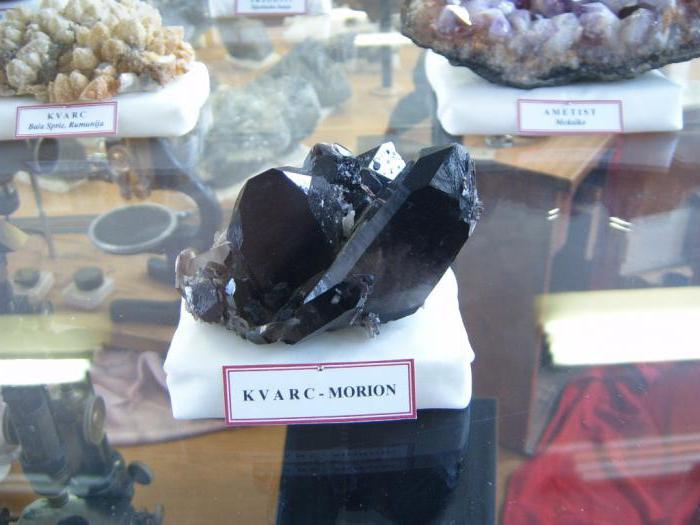 камень черный морион