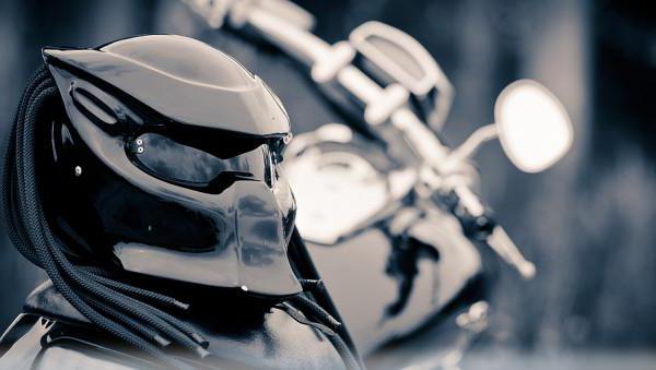 шлем хищника для мотоцикла
