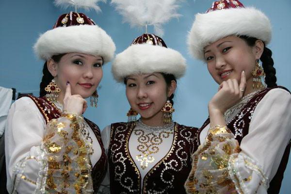 Описание казахского национального костюма