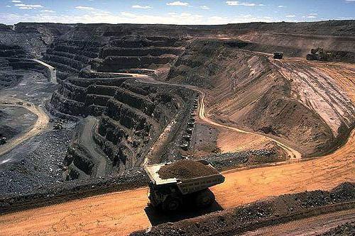 какое место занимает Казахстан по полезным ископаемым