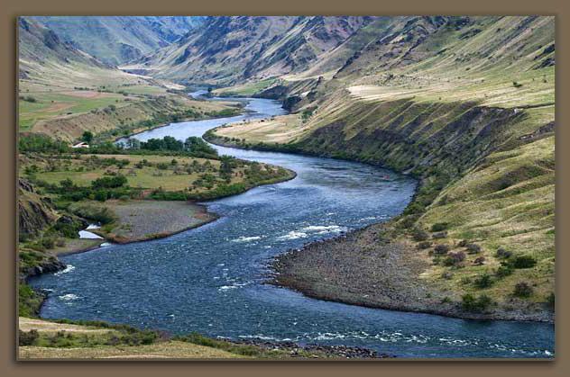 Самая крупная река в США