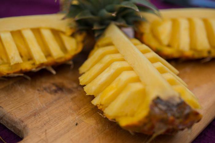 Как разделать ананас с кожурой