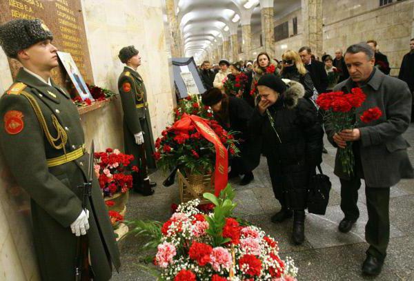 взрывы в метро в москве