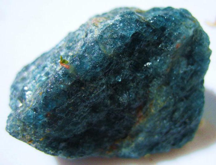 минерал апатит описание и свойства