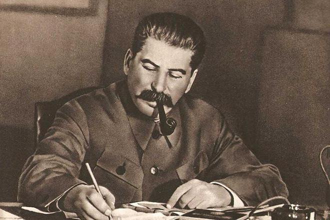 роль сталина в истории