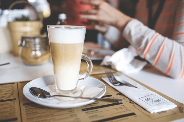 Чем отличается кофе латте от капучино?