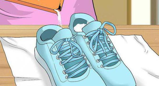 Как убрать запах из зимней обуви